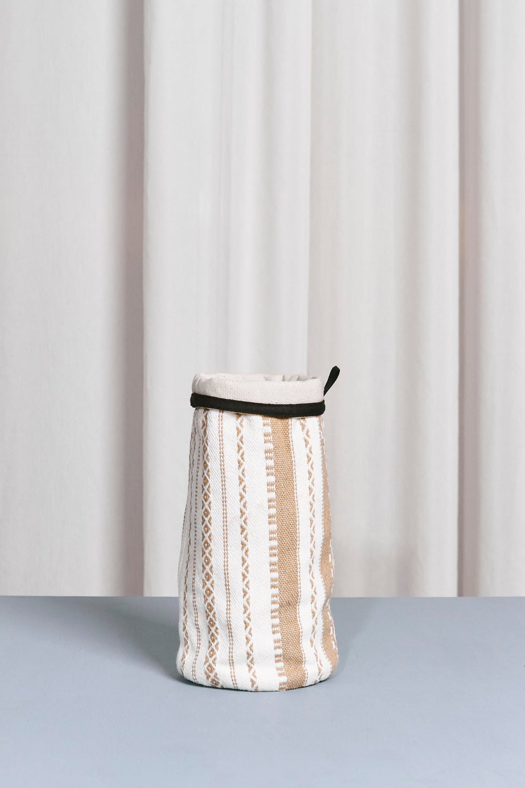Funda Jarrón M Alpujarra crudo y blanca