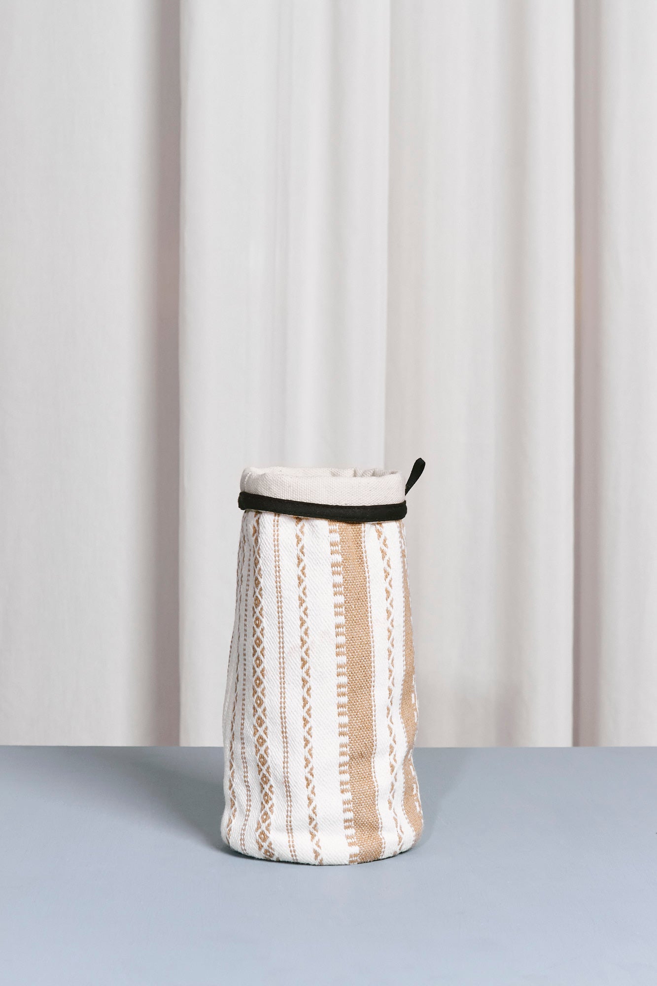 Funda Jarrón M Alpujarra crudo y blanca