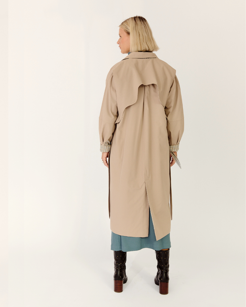 gabardina lia beige ✳