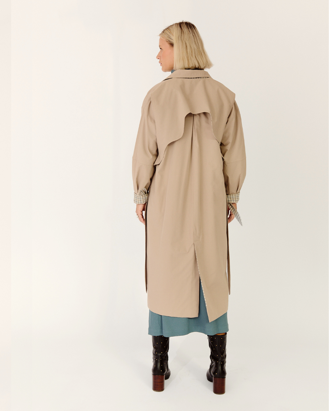 gabardina lia beige ✳