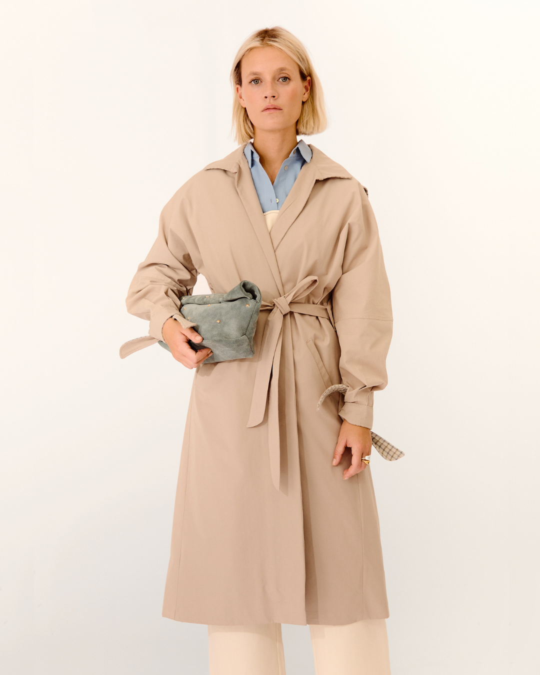 gabardina lia beige ✳