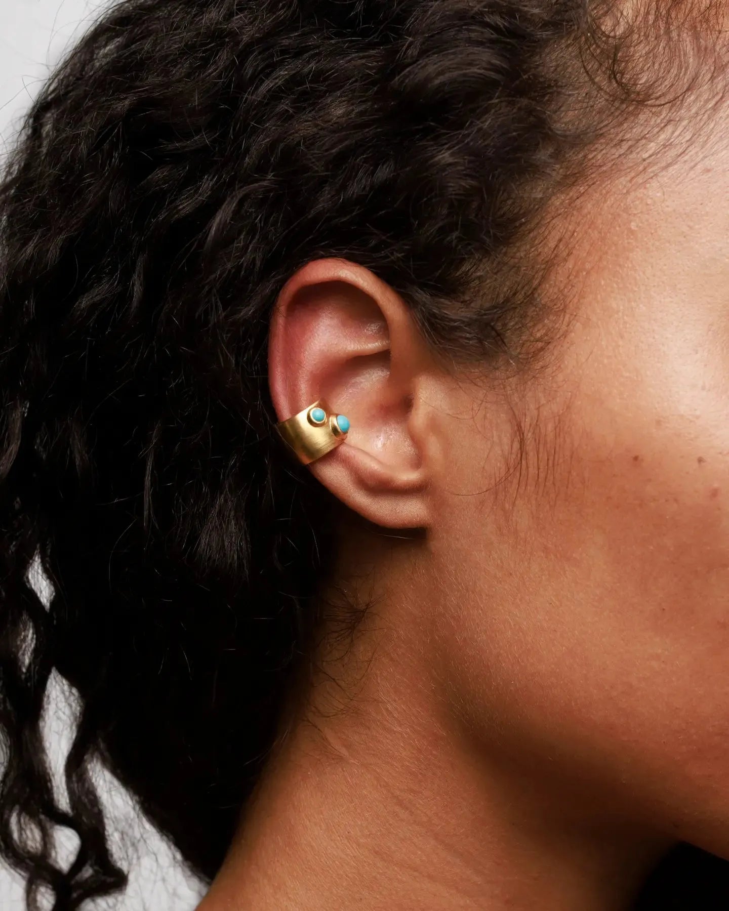 Galet Ear Cuff in Gold