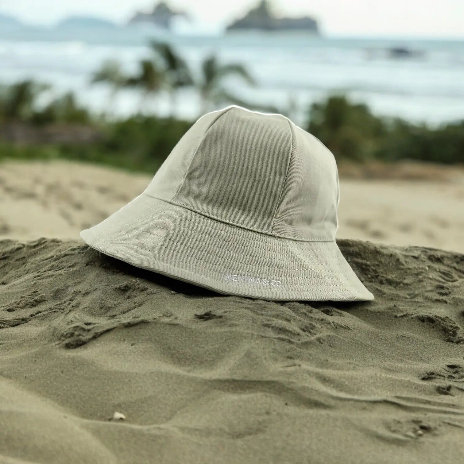 Gorro para el Sol Oliva Nenina & Co - Hecho de Algodón Orgánico | Protección Solar y Estilo