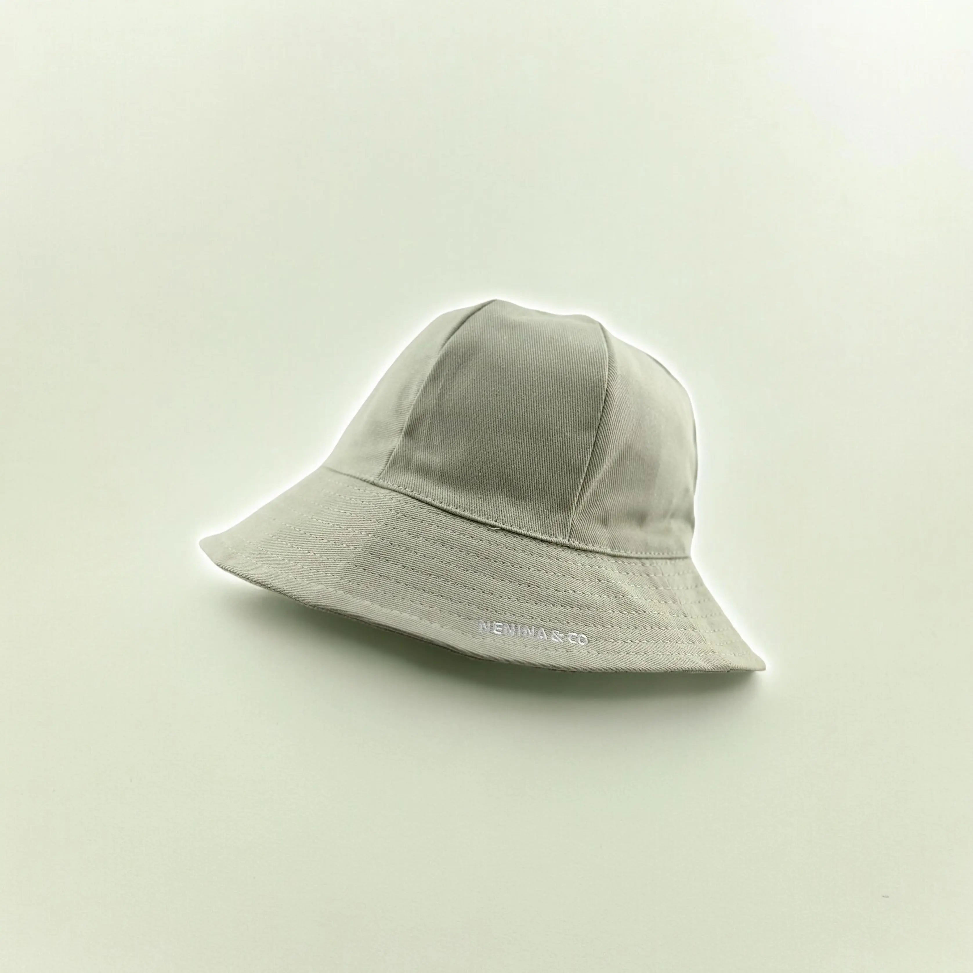Gorro para el Sol Oliva Nenina & Co - Hecho de Algodón Orgánico | Protección Solar y Estilo