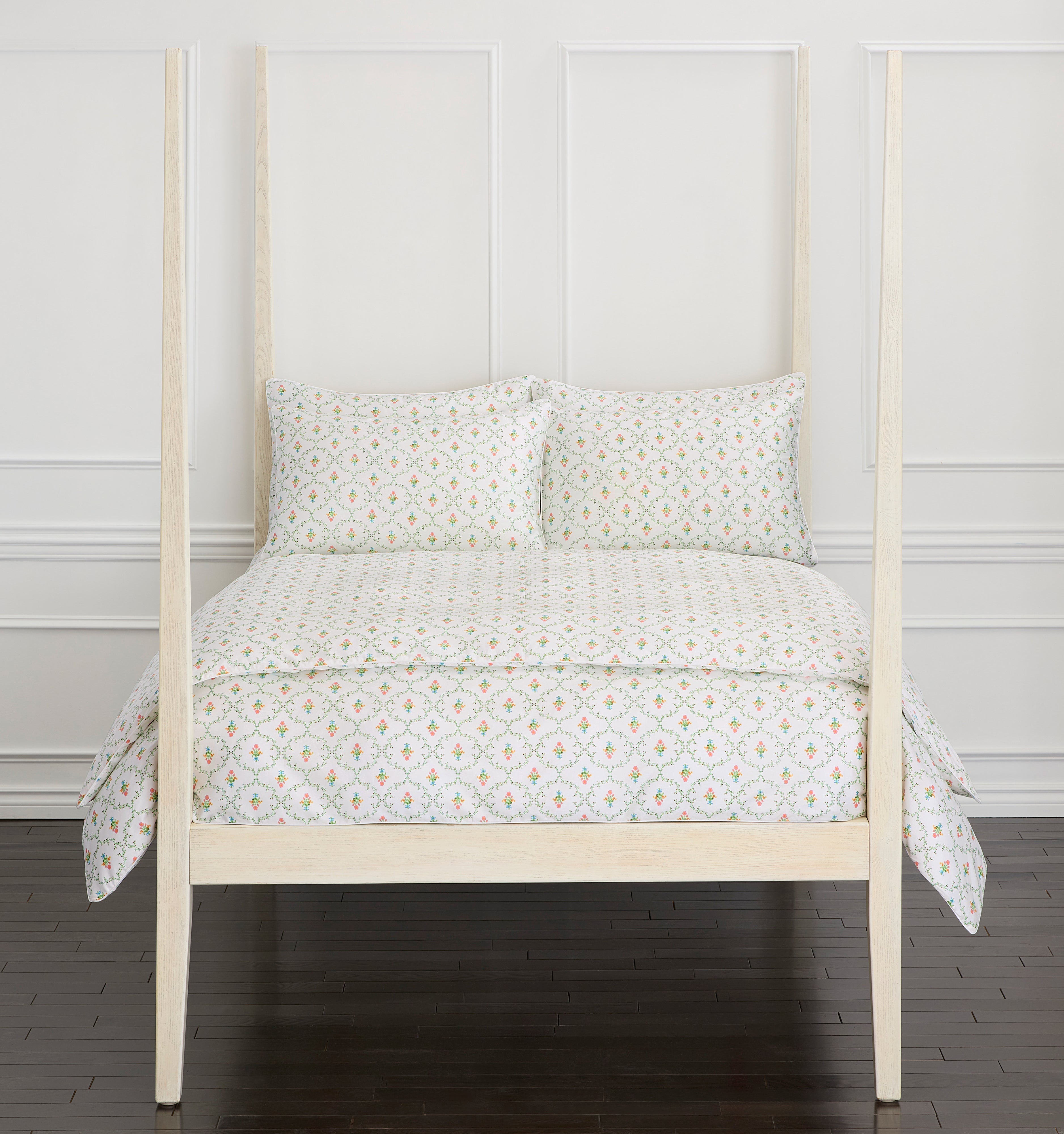 Bed Set / The Pastel Trellis King   By Hill House Home