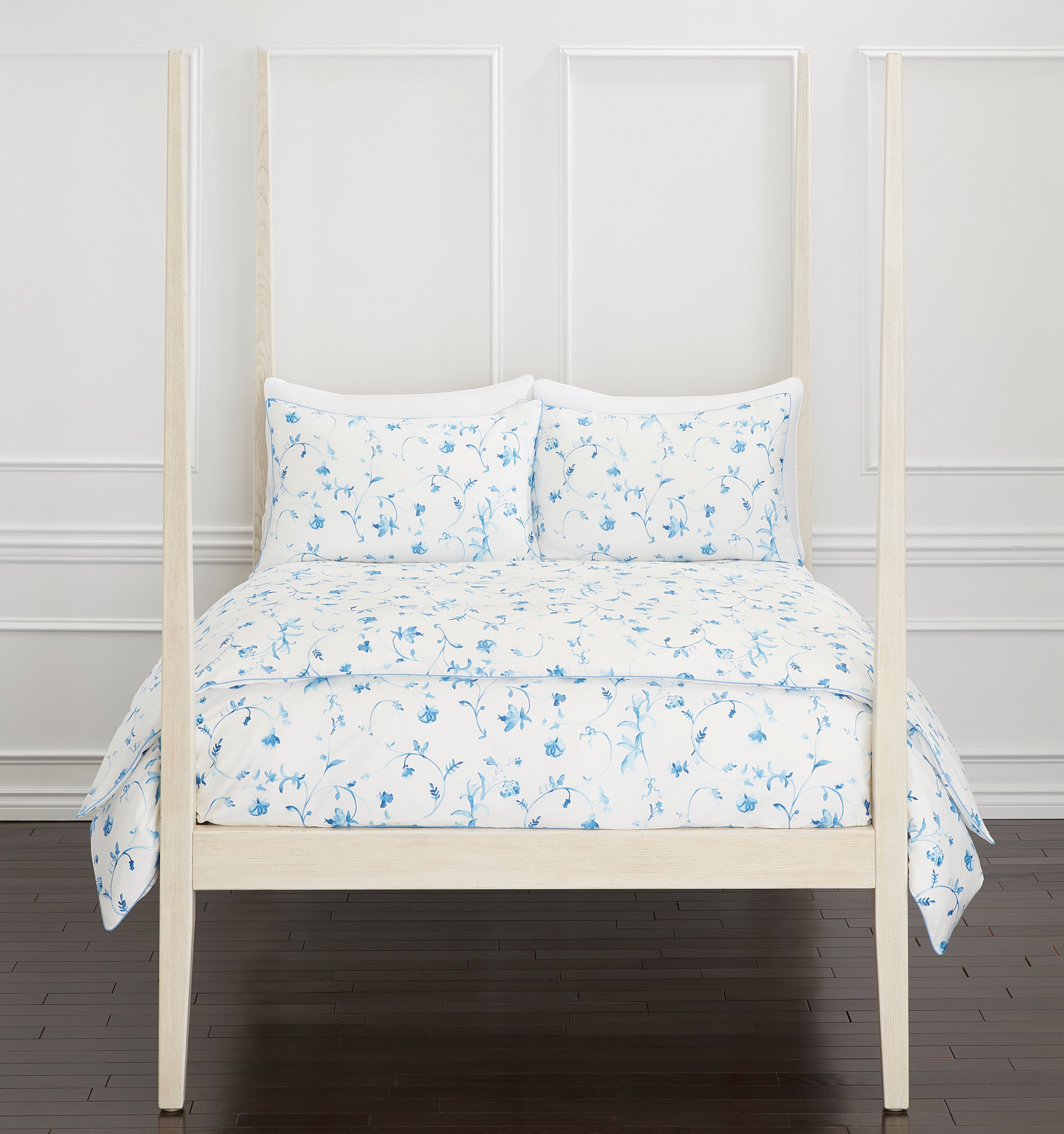 Bed Set / The Blue Botanical King   By Hill House Home