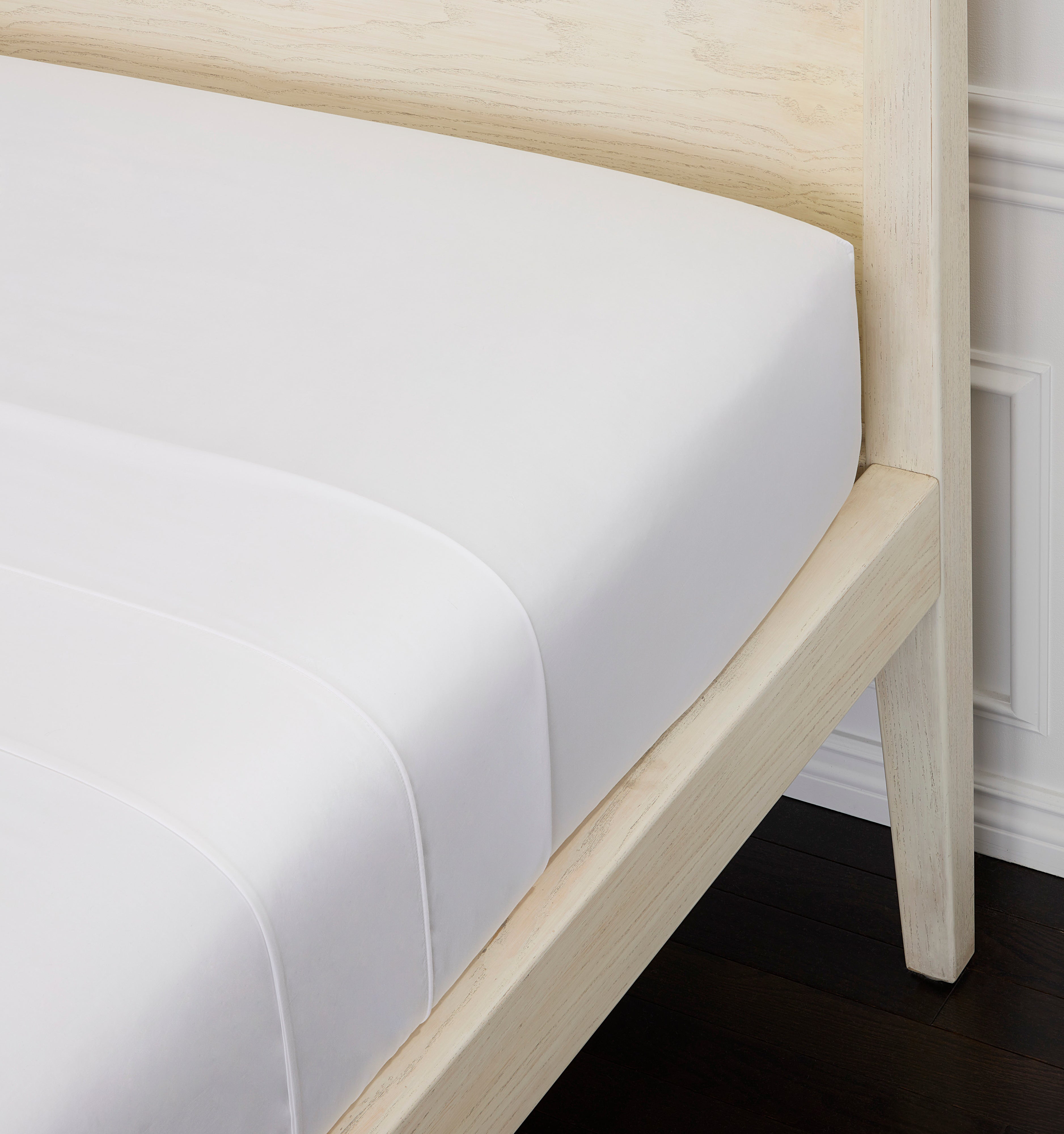 Fitted Sheet / The Pure White / King / 100% Cotton   By Hill House Home