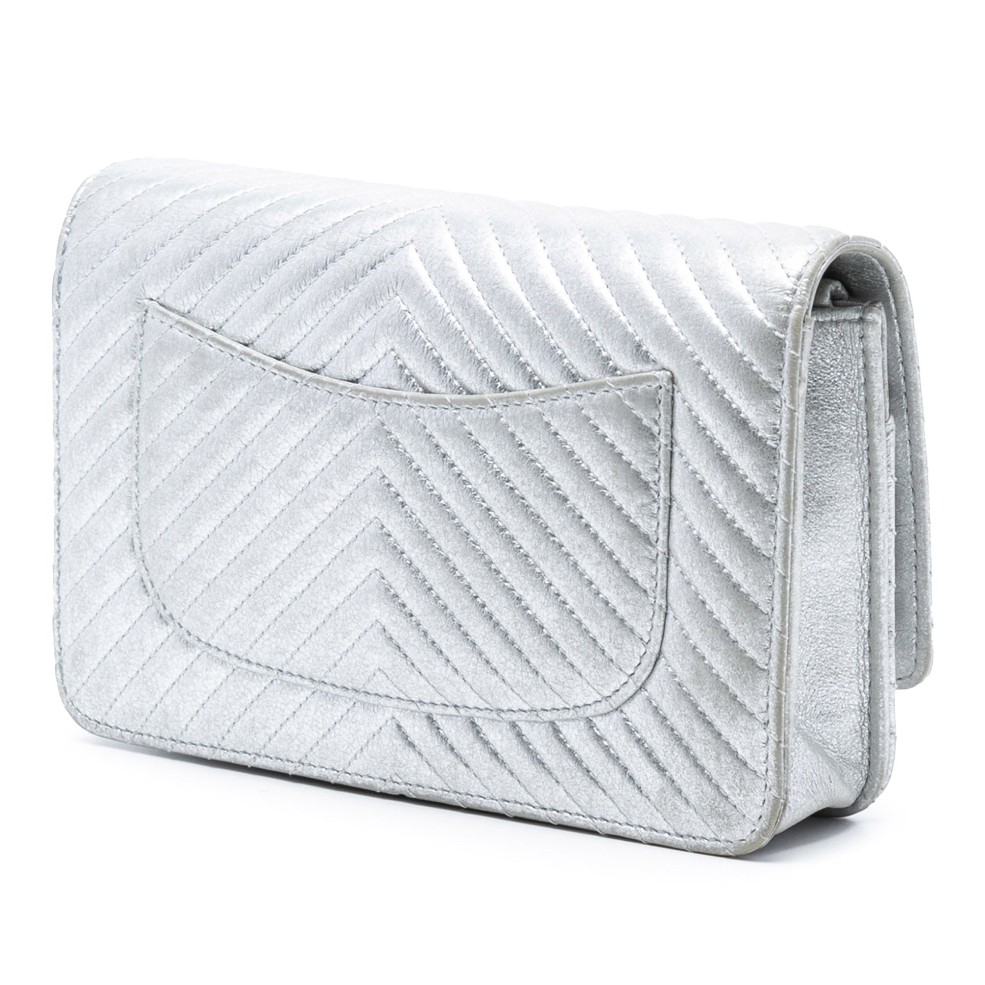 CC Chevron Metallic Lambskin Wallet On Chain
