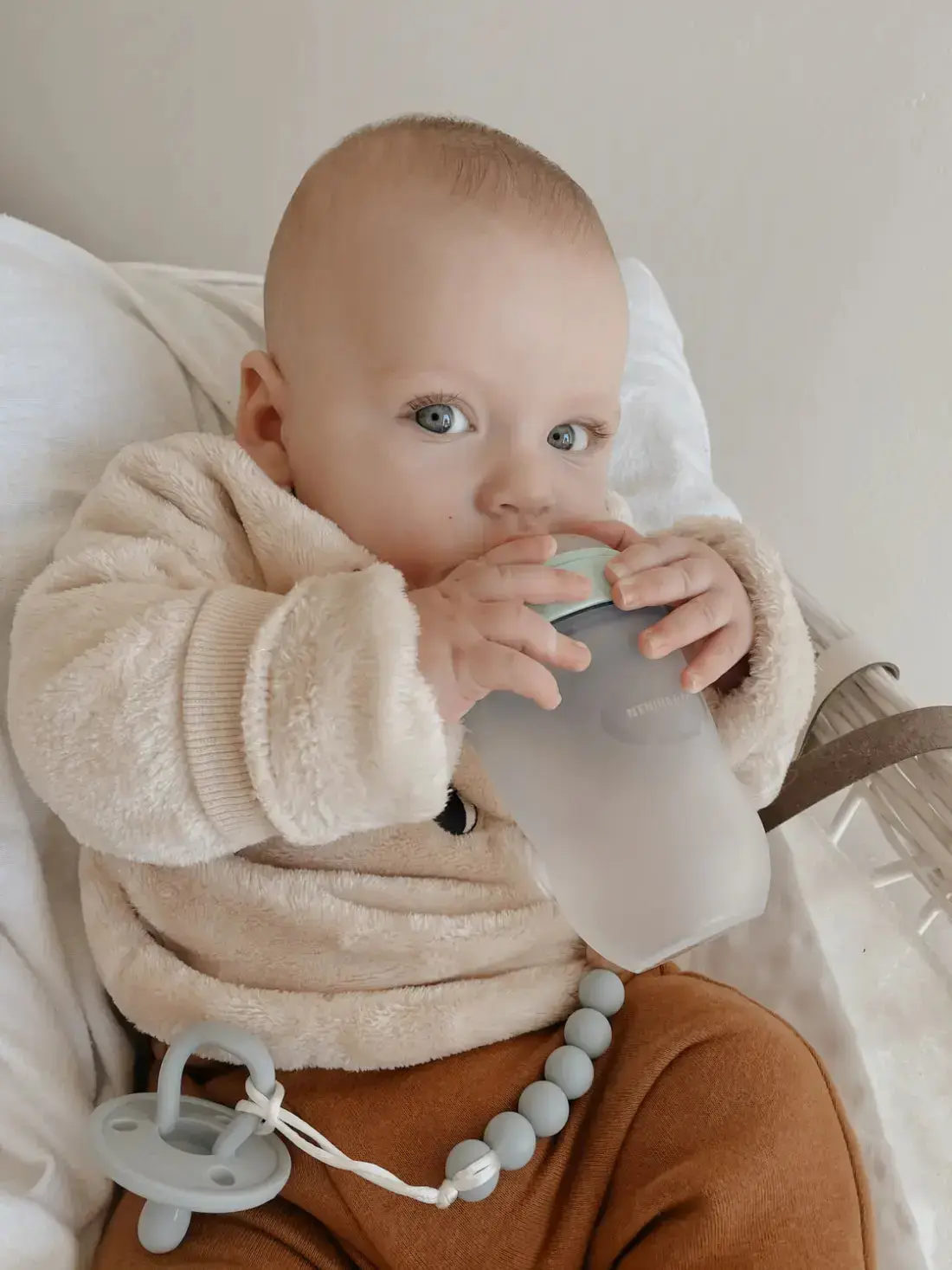 Biberon como el pecho de mamá Anticólico Maternal Nenina & Co Silicona organica