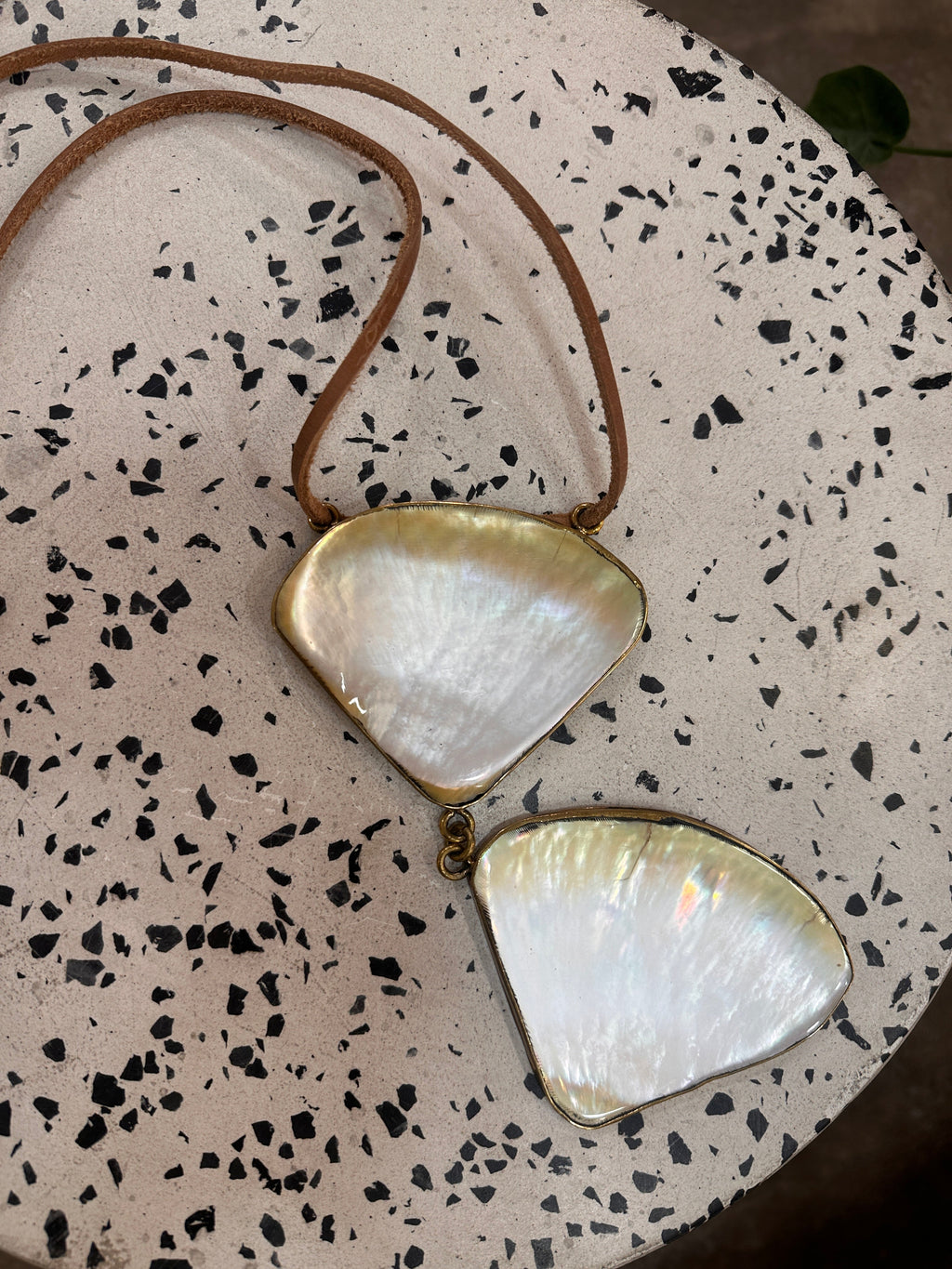 DOBLE NACAR NECKLACE