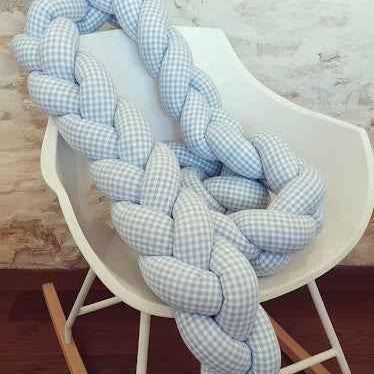 Trenza protectora para cuna y cama artesanal VICHY CELESTE 200cm