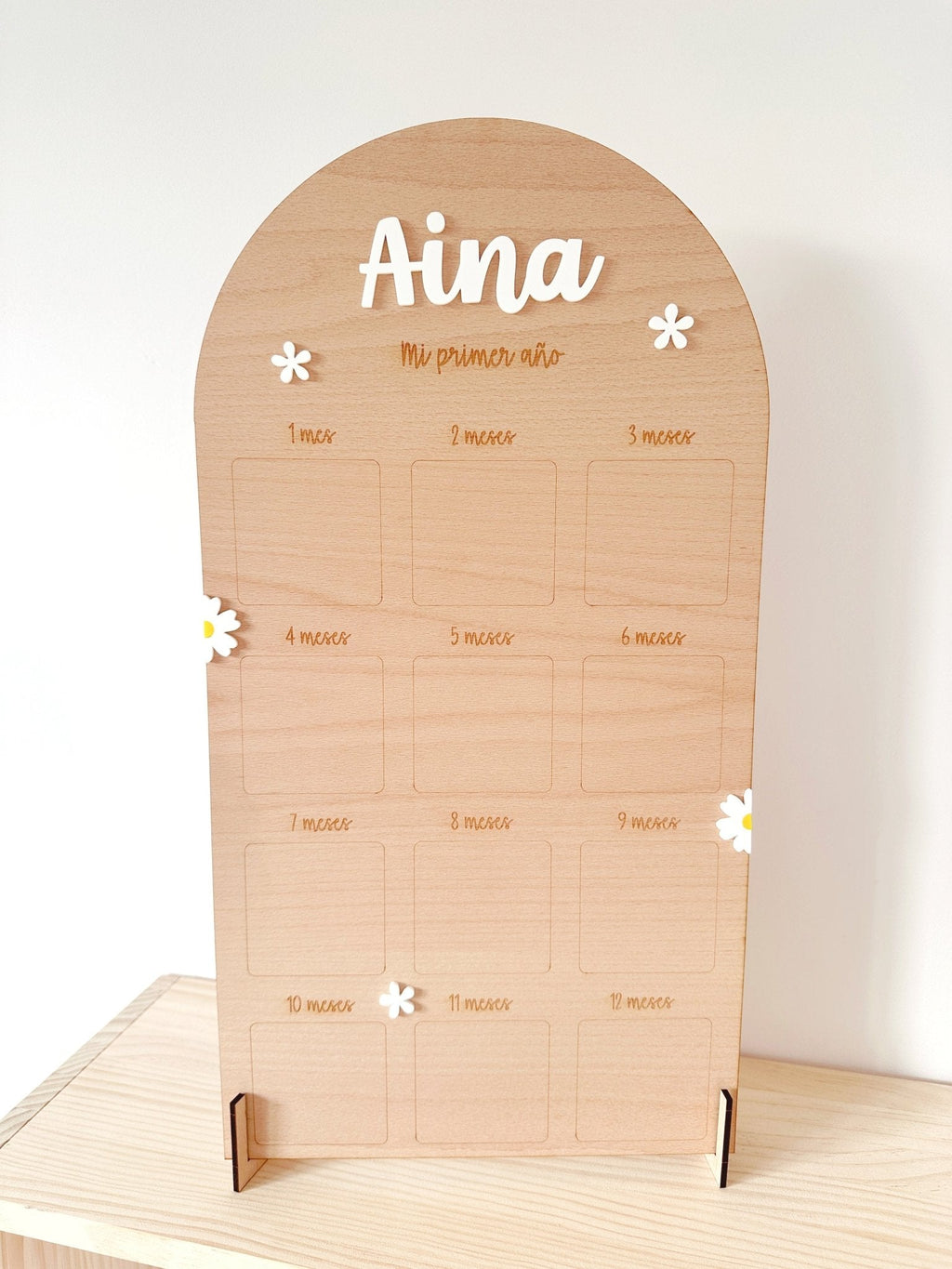 Mi primer año — Tablero de recuerdos personalizados flores