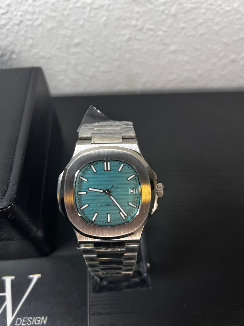 Nautiko Tiffany Blue | HW Design