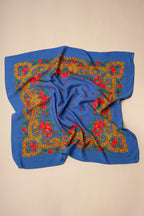 Pañuelo portugués cadena azul
