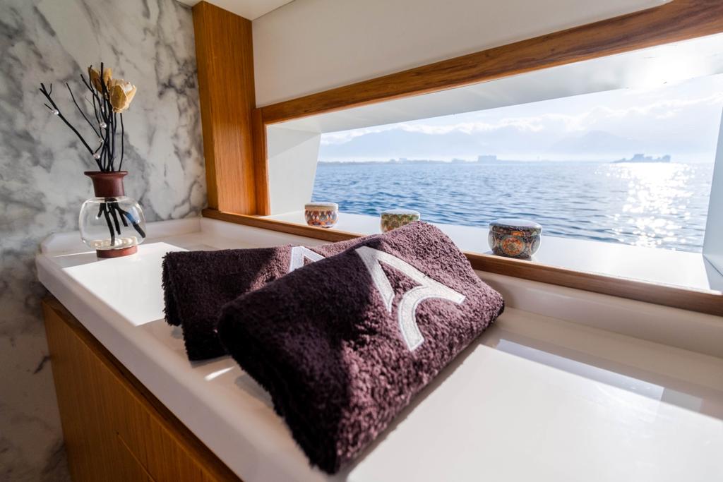 Italyure Yachts — 12 Classic