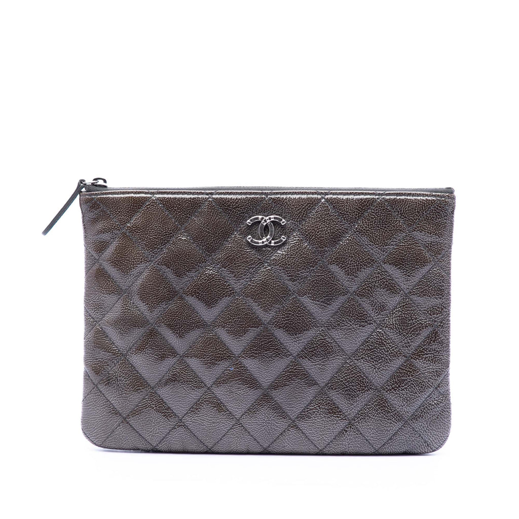 Small Quilted Crinkled Patent O Case Clutch
