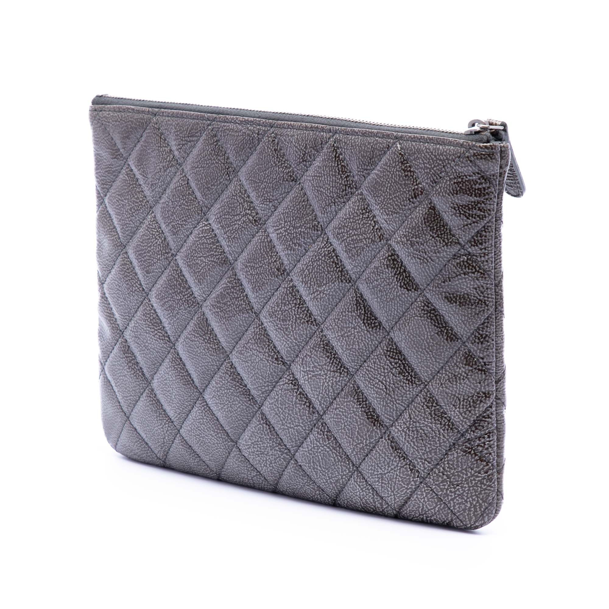 Small Quilted Crinkled Patent O Case Clutch