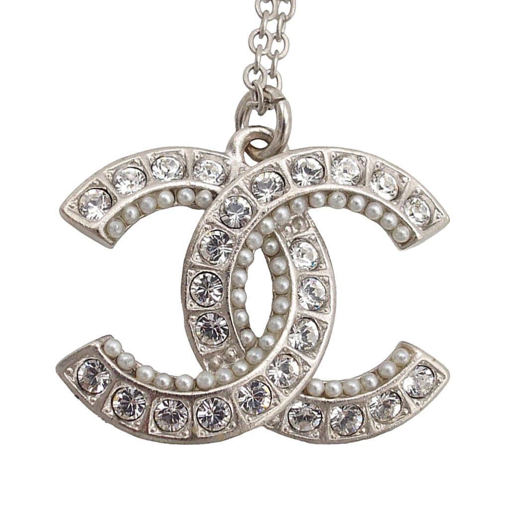 CC Brass Strass and Faux Pearl Pendant Necklace
