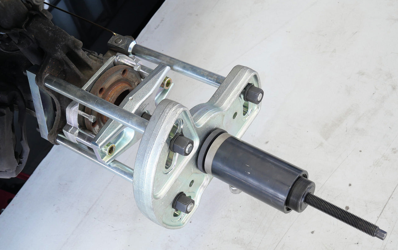 GEDORE Automotive KL-0041-521 K - Herramienta para cojinetes de rueda, Mercedes Vito / Viano, eje delantero