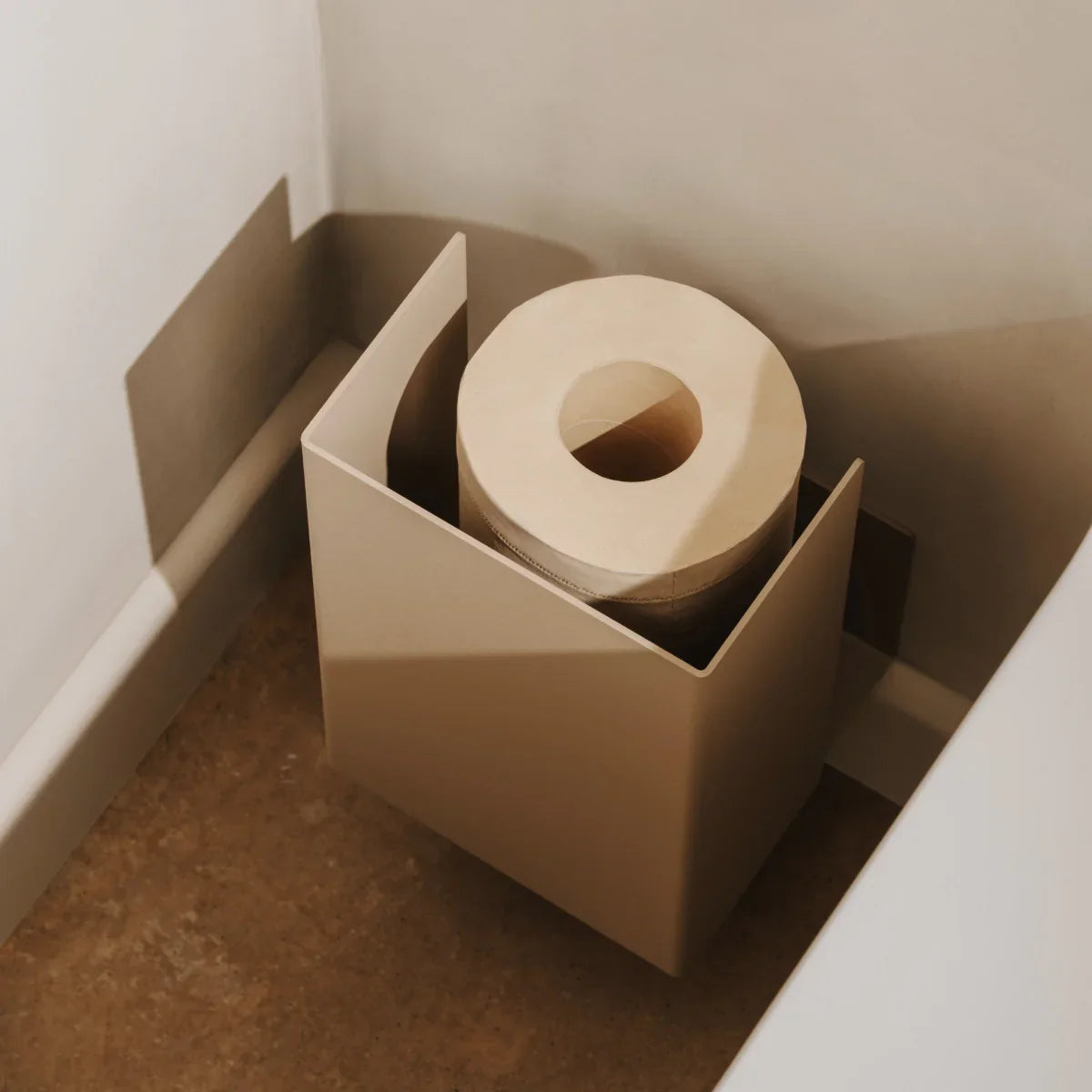Toilet paper holder Amsterdam - industrial bathroom accessories