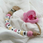 Kit Deluxe Chupete Clásico de Silicona + Chupetero Personalizado, Guardachupetes y Biberón Maternal | Nenina & Co
