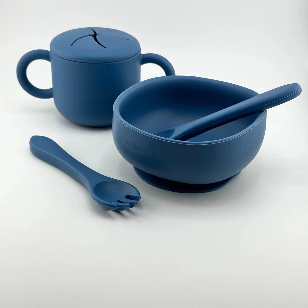 Kit Deluxe Babero + Vajilla BLW Blue 9 Piezas de Silicona orgánica con ventosas + Chupete Classic Breat Nenina & Co