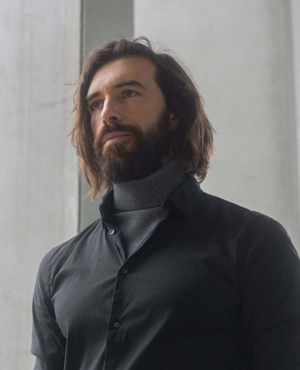 Jersey de cuello vuelto minimo gris hombre
