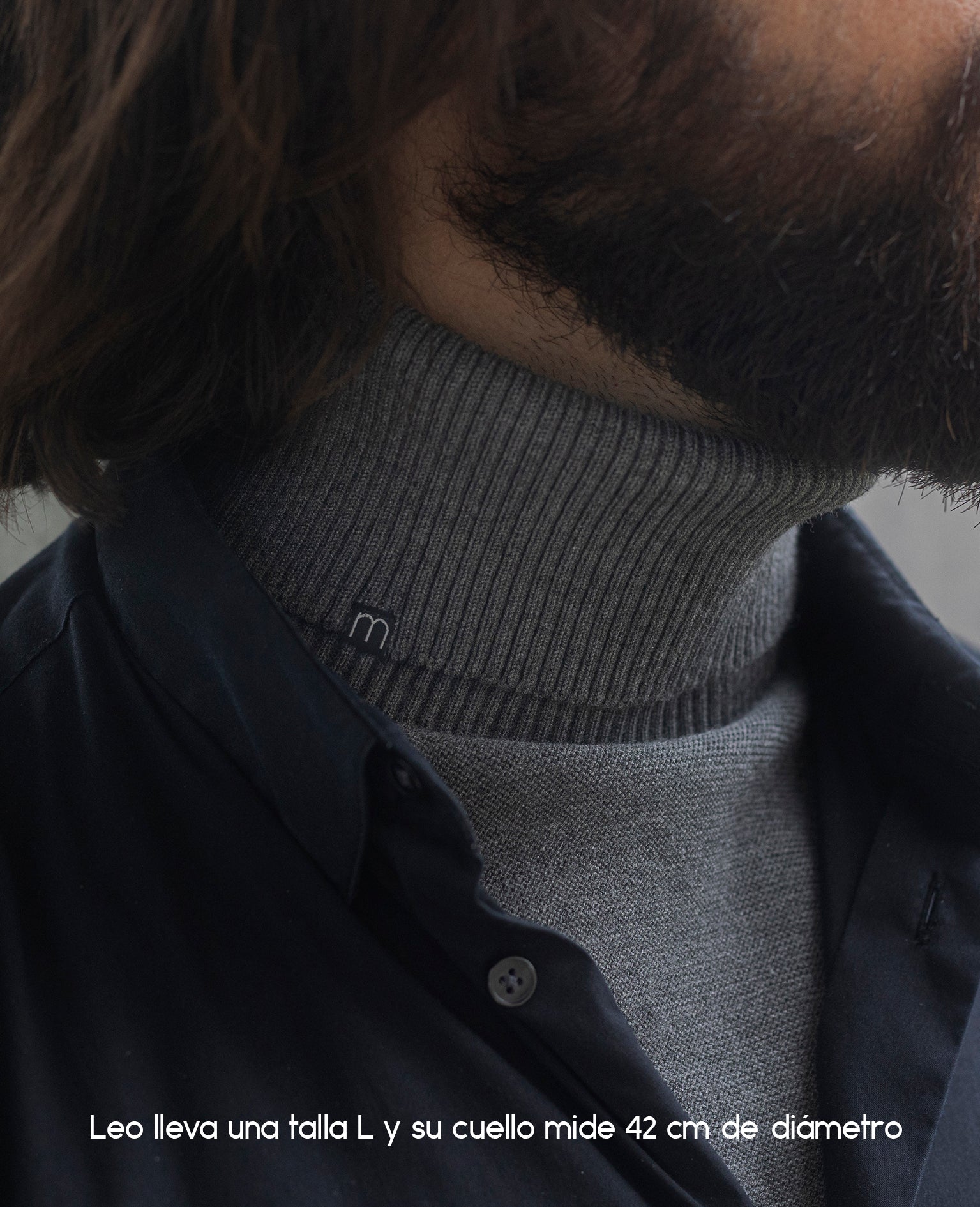 Jersey de cuello vuelto minimo gris hombre