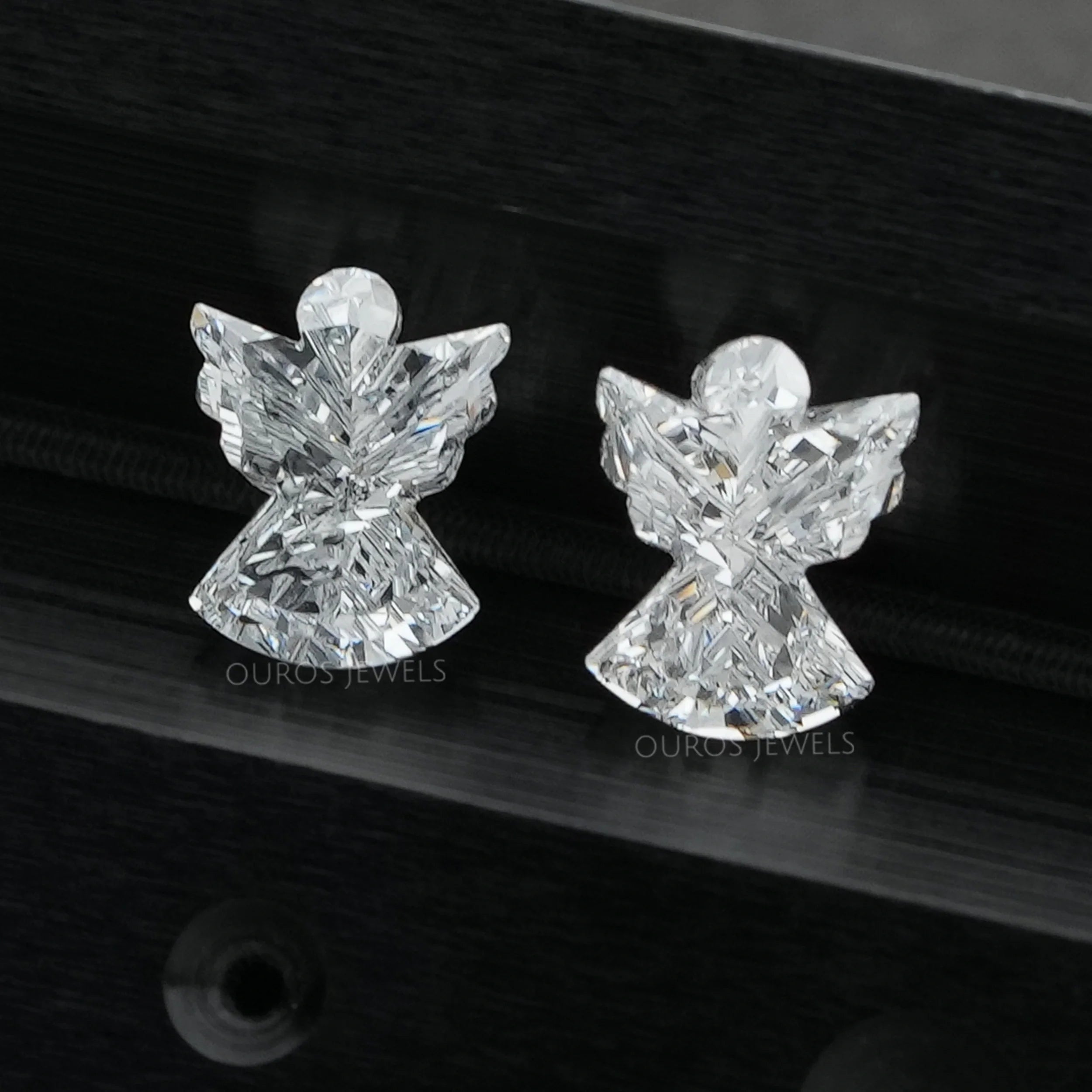 Ouros Jewels