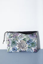 Funda de ordenador tejido jacquard flores crisantemos azules
