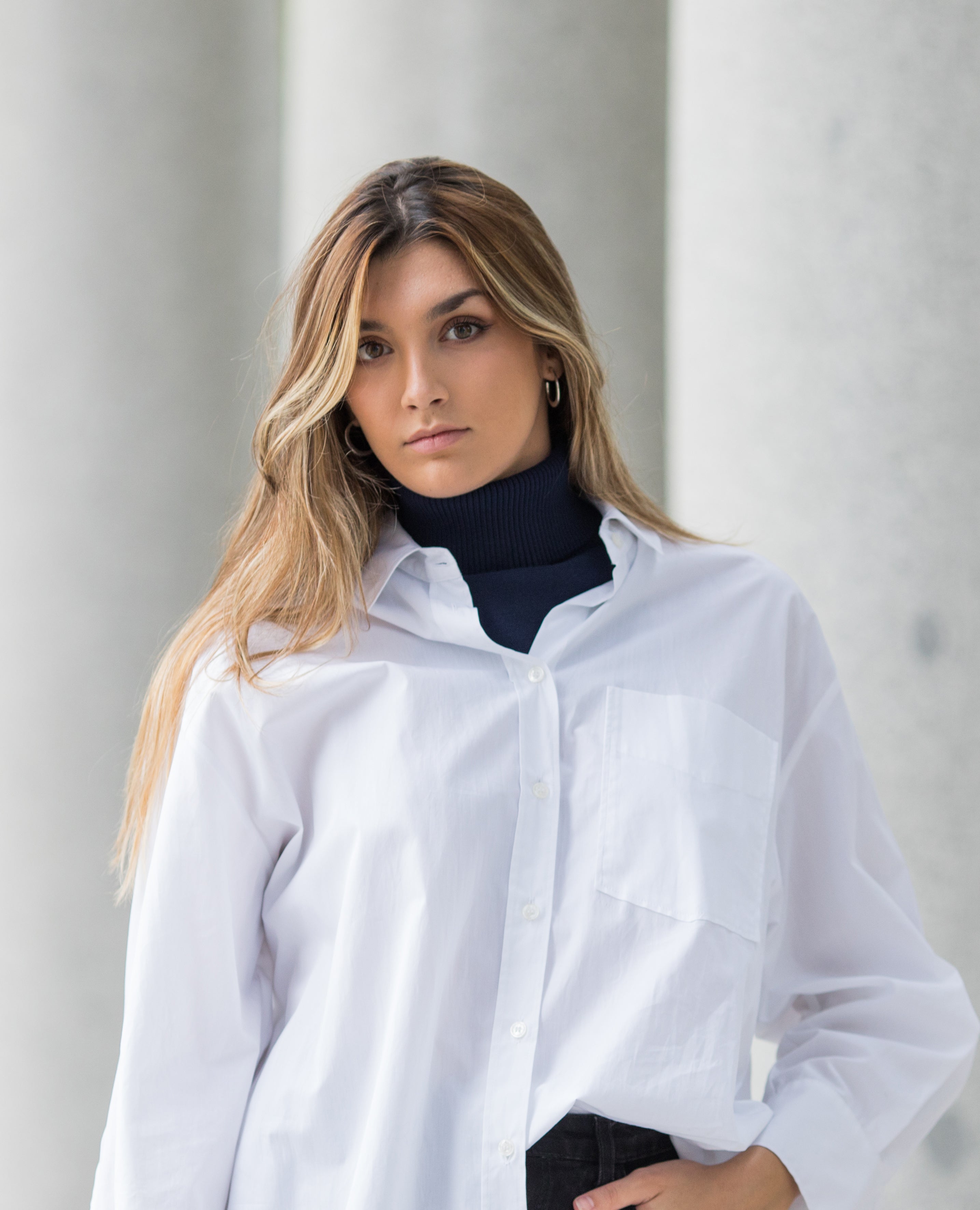 Jersey de cuello vuelto minimo azul mujer
