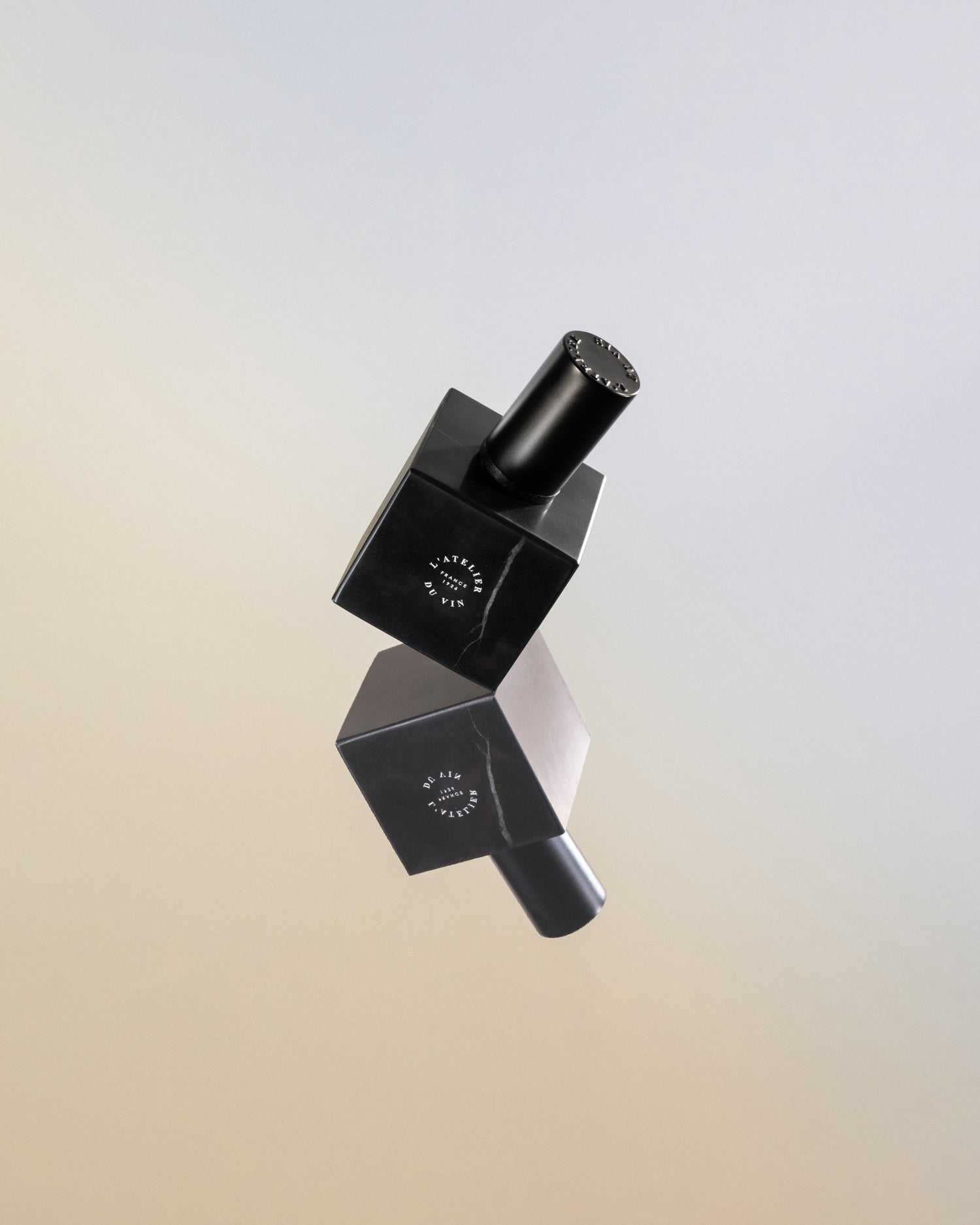 Le Bouchon – Black