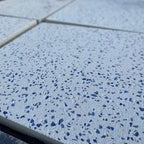 Losa hormigon blanco con vidrio azul 75x75 cm