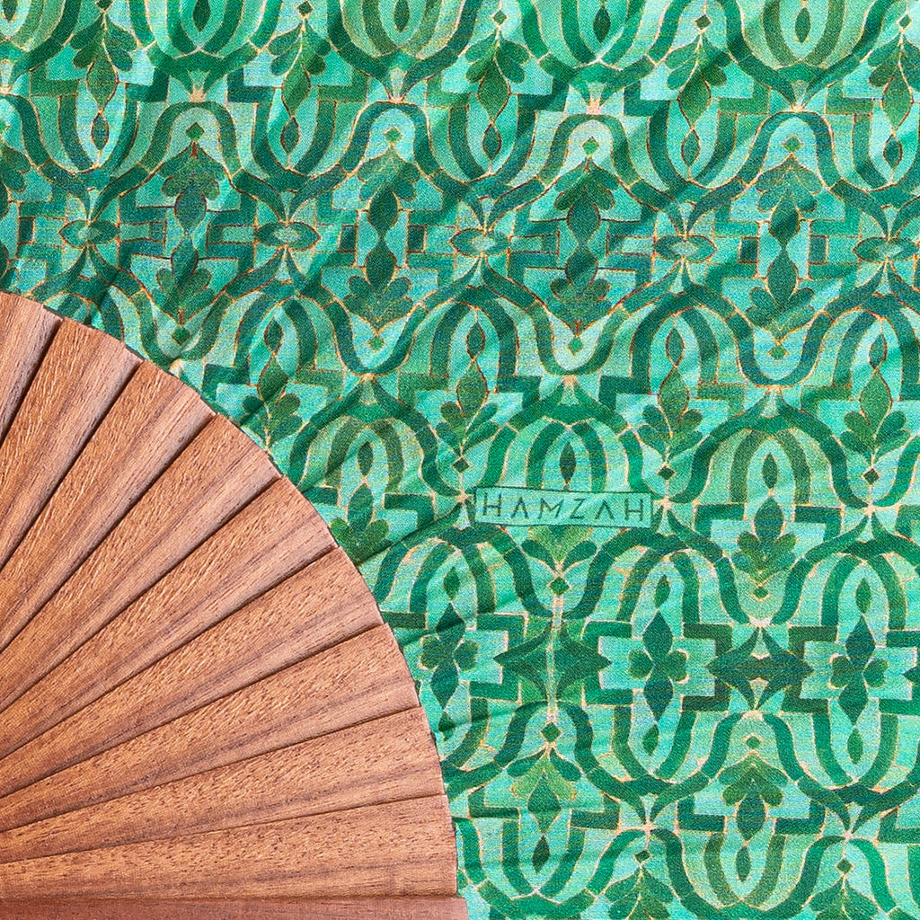 Green silk and wood fan Fihri