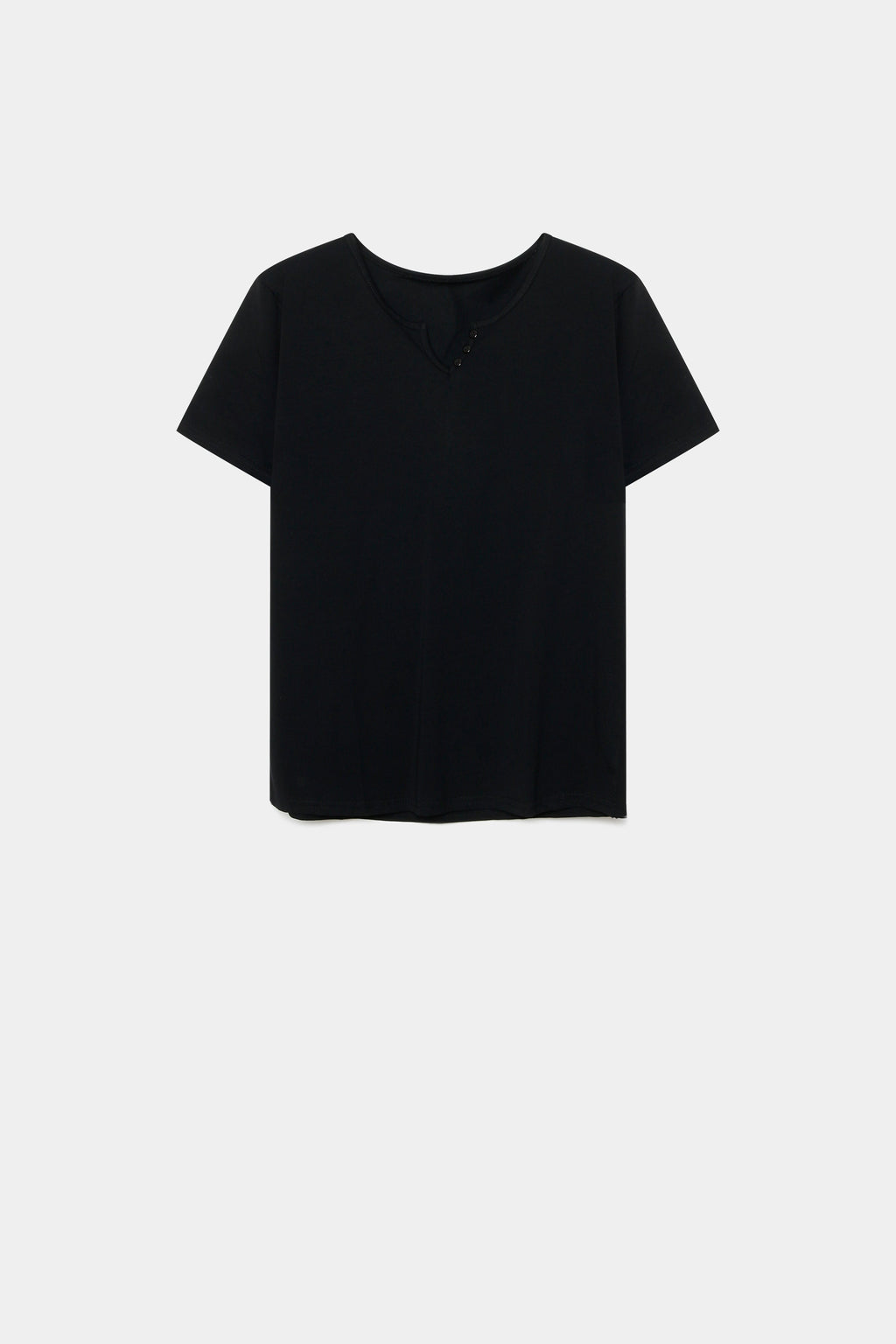 CAMISETA  BOTONES