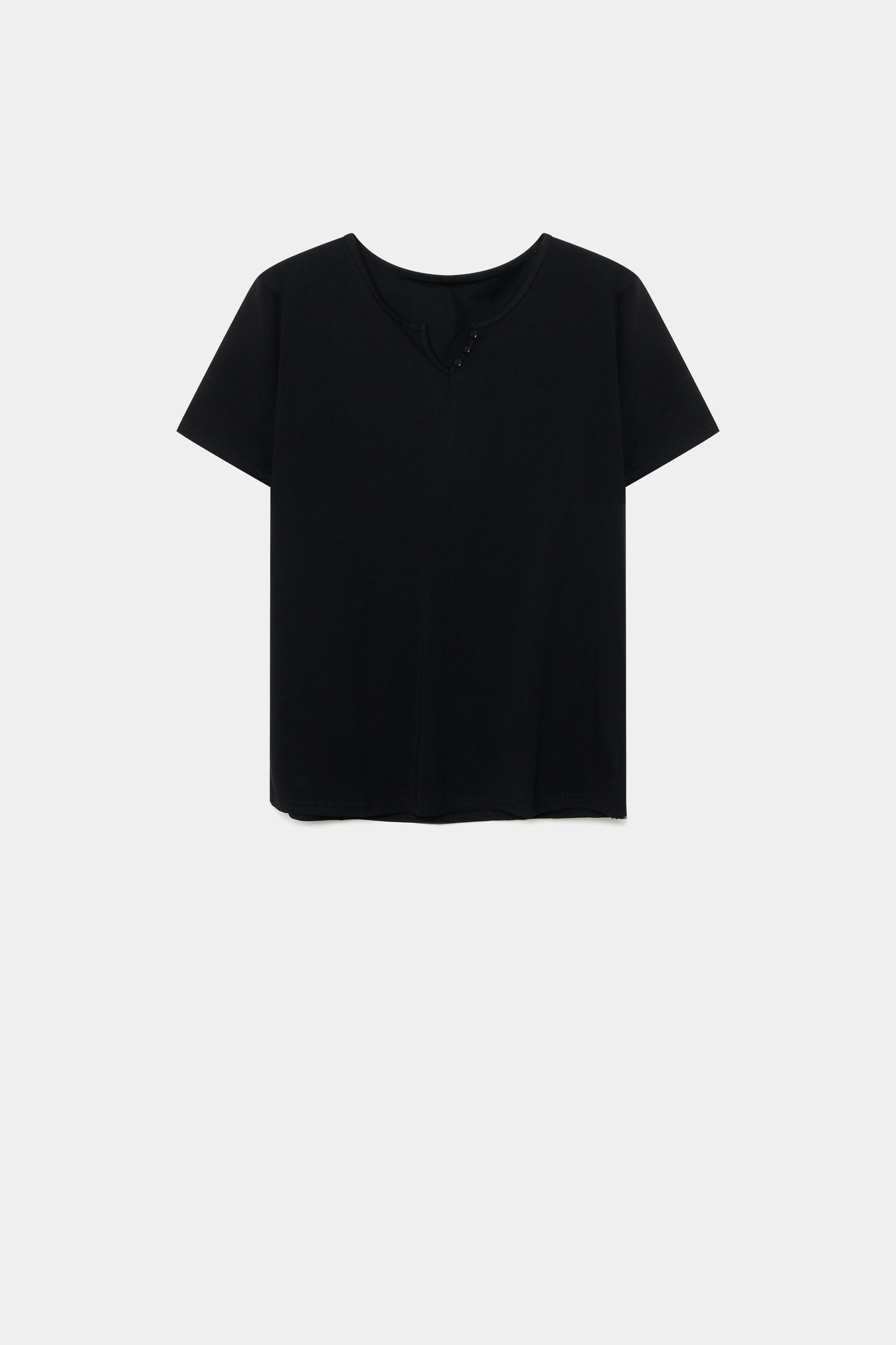 CAMISETA  BOTONES