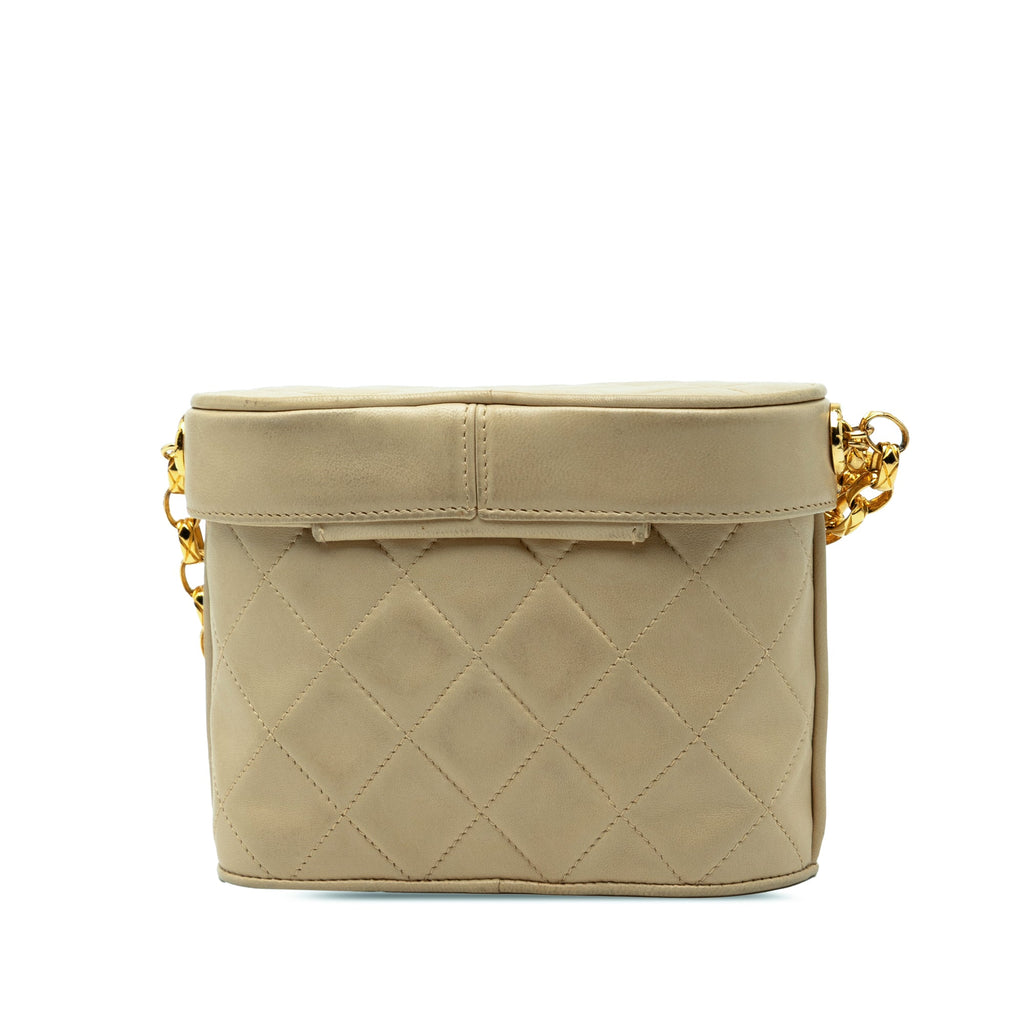 CC Quilted Lambskin Tassel Chain Vanity Bag