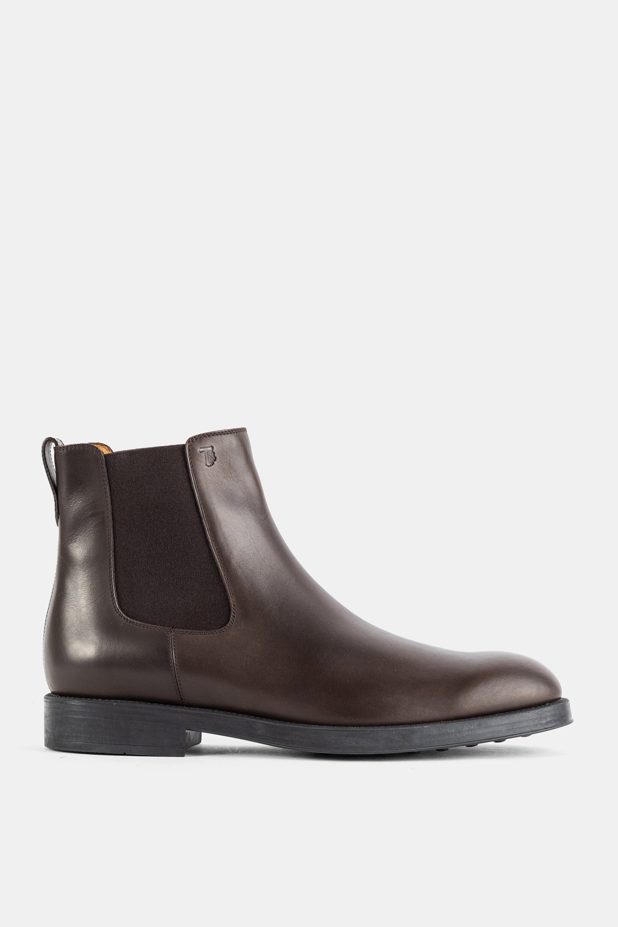 Tod's Smooth Calfskin Chelsea Boot — Brown