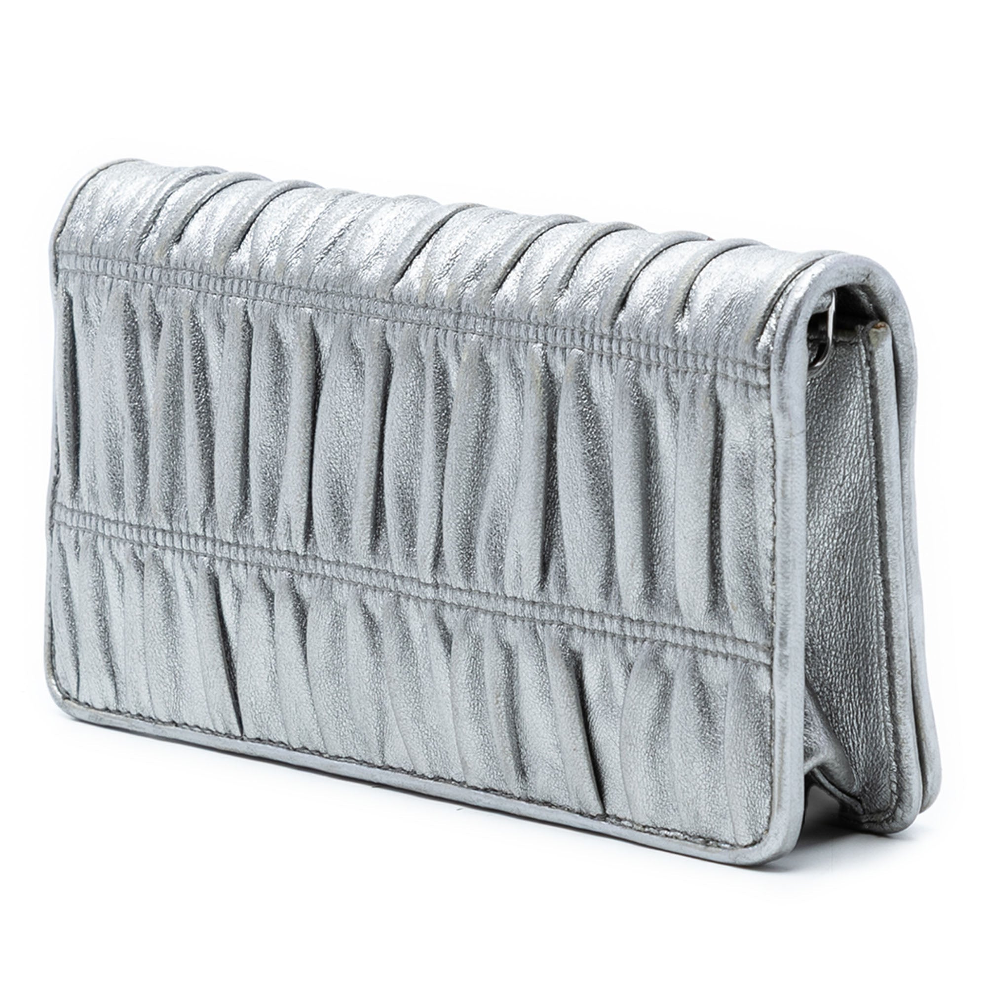 Metallic Nappa Gaufre Wallet On Chain