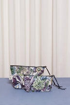 Neceser/estuche tejido jacquard flores crisantemos azules
