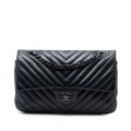 Medium Classic Chevron Lambskin So Black Double Flap