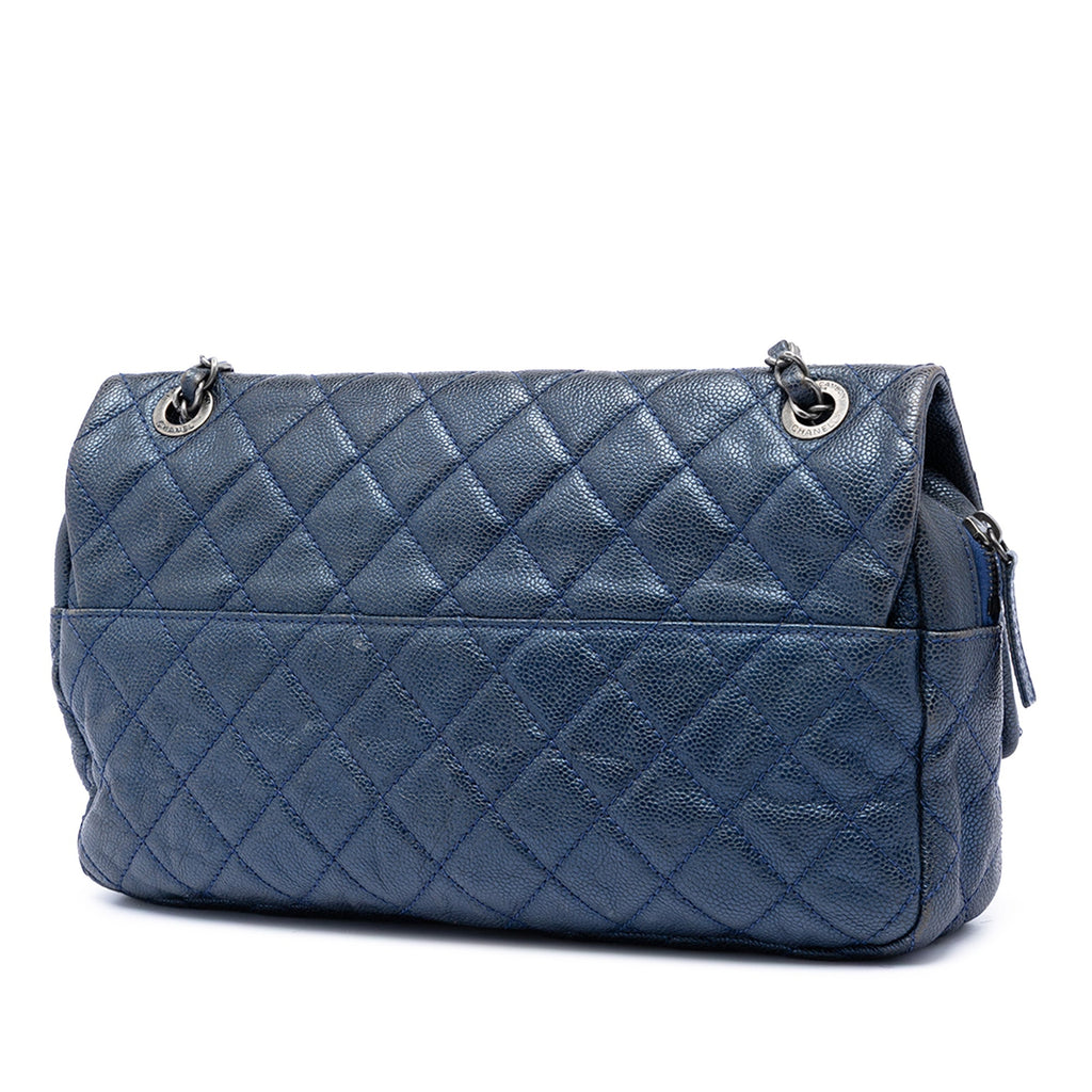Jumbo Quilted Caviar Easy Flap