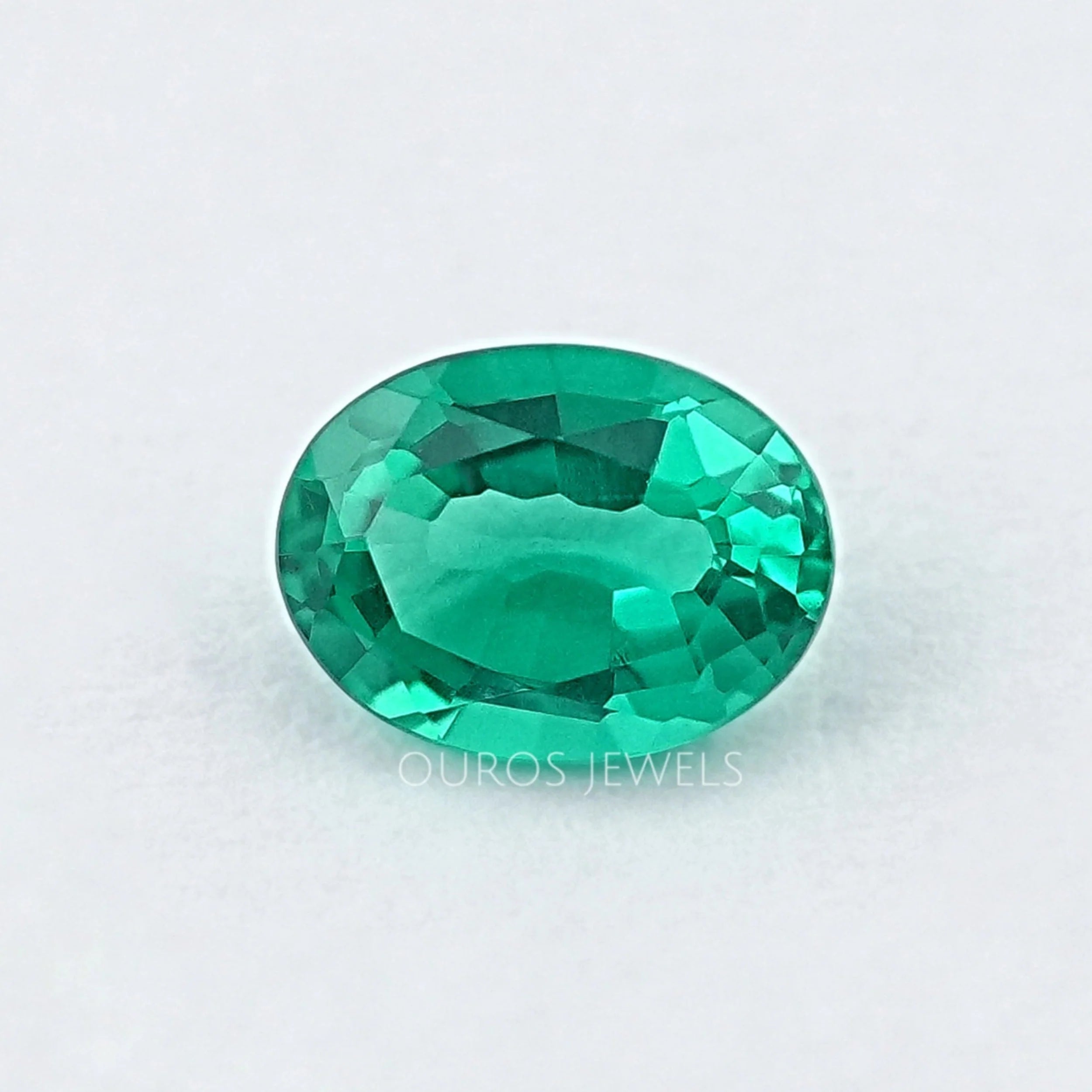 Oval Shape Colombian Green Gemstone