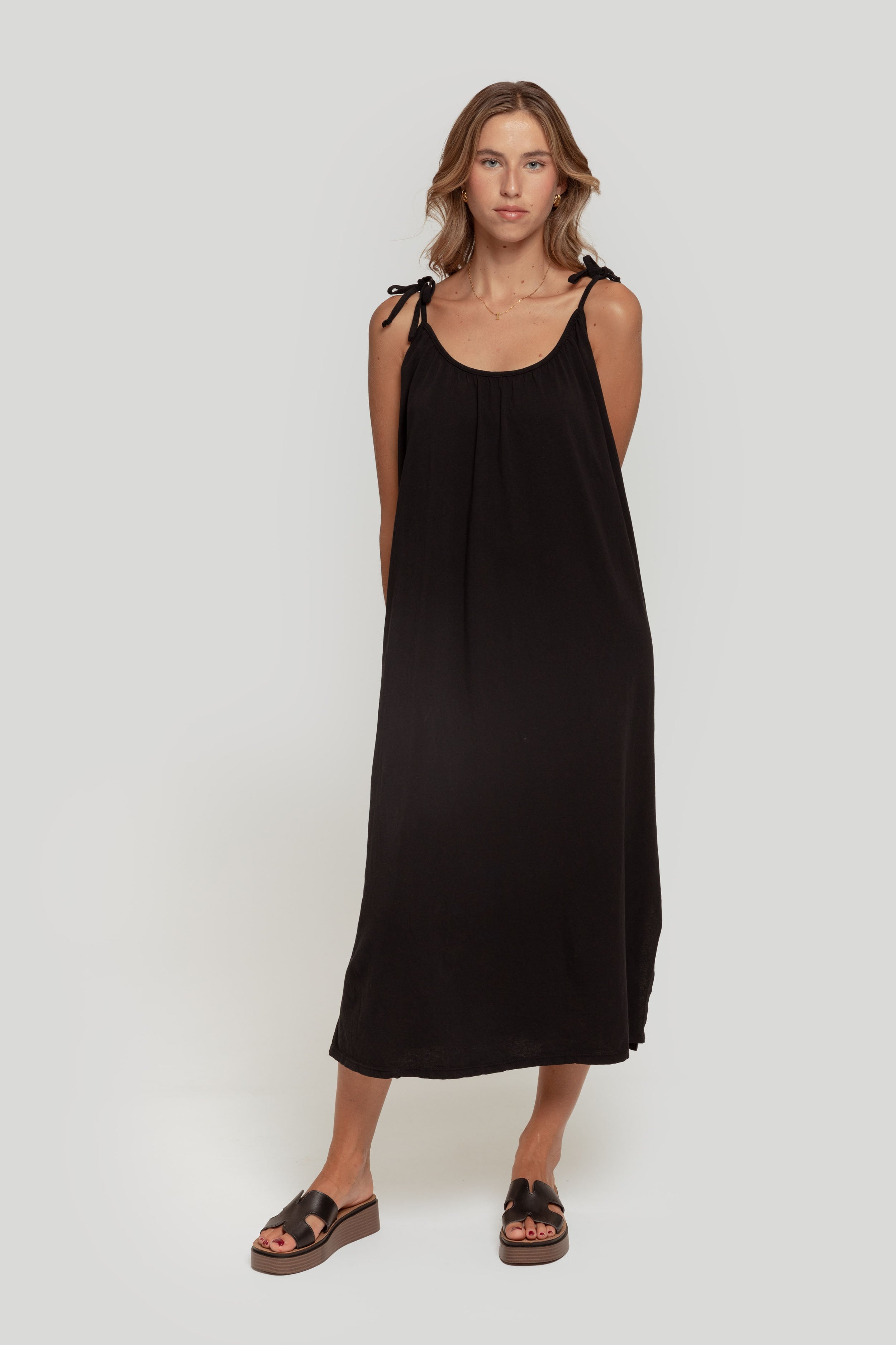 VESTIDO  BASICO