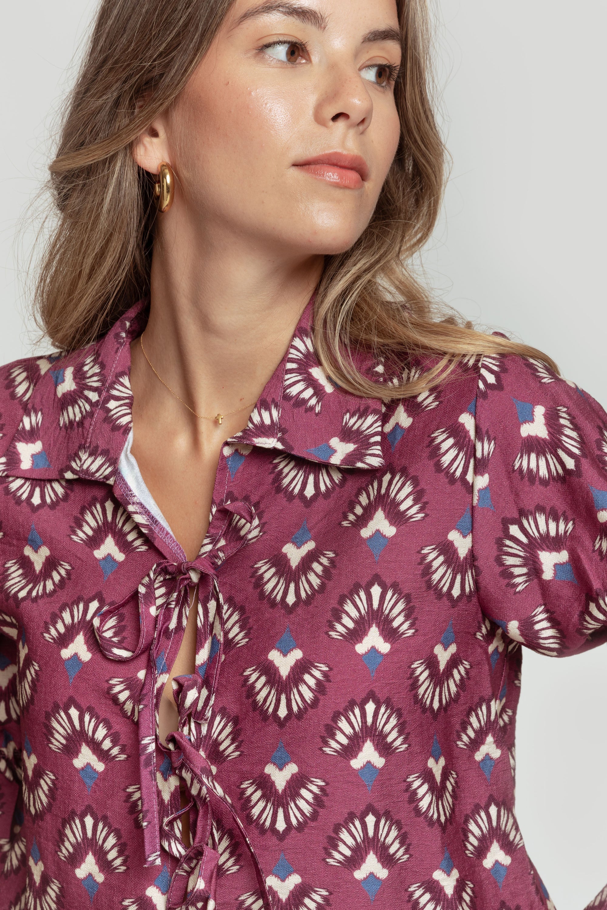 BLUSA  CAMPANA