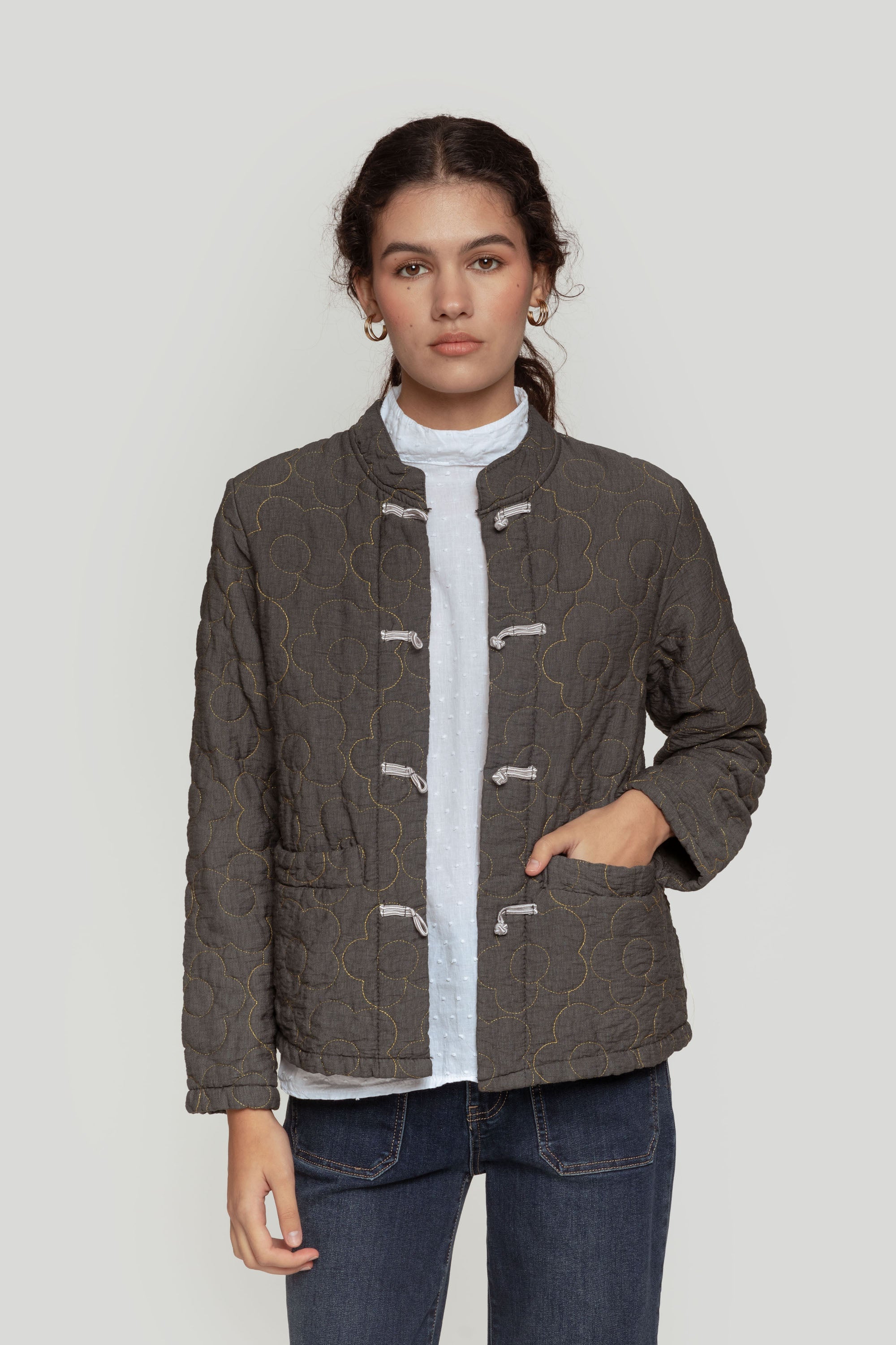 CHAQUETA  COSTURAS