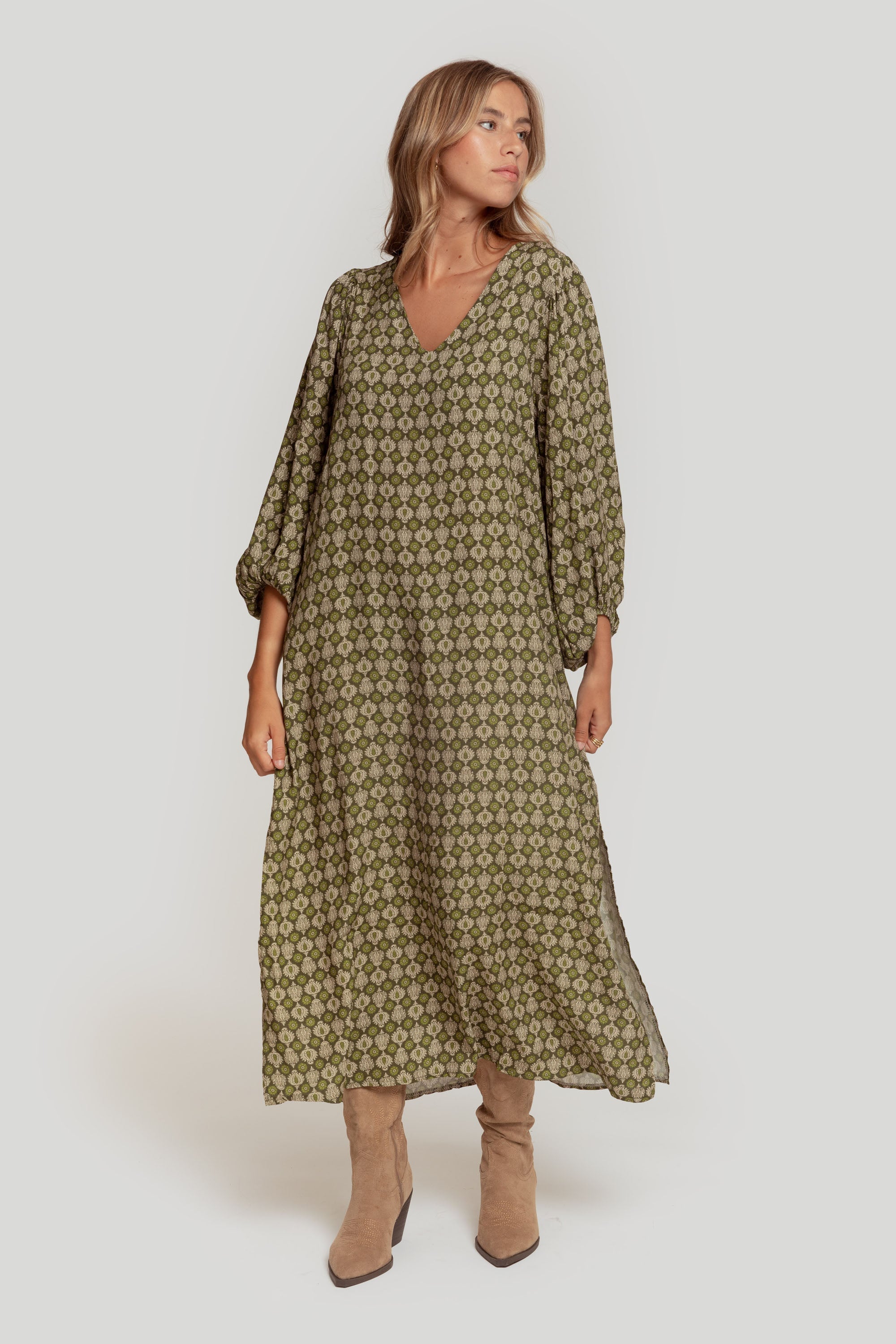 VESTIDO  ABERTURAS