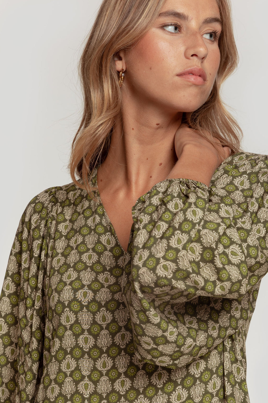 VESTIDO  ABERTURAS