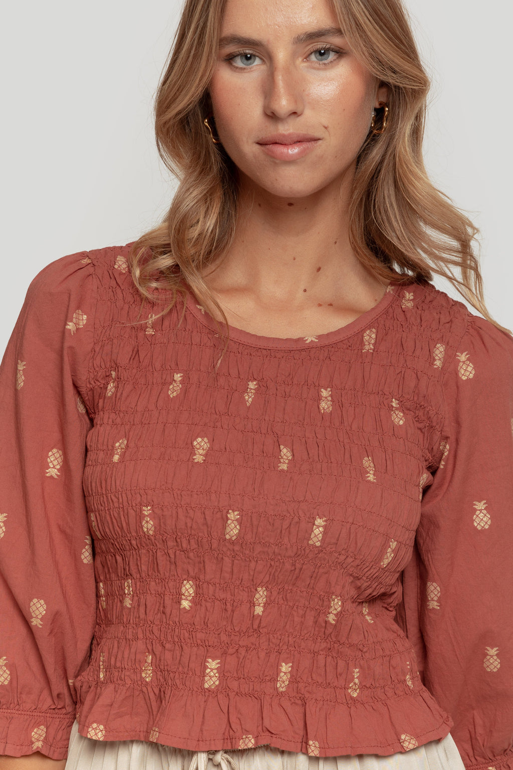TOP  CROPPED