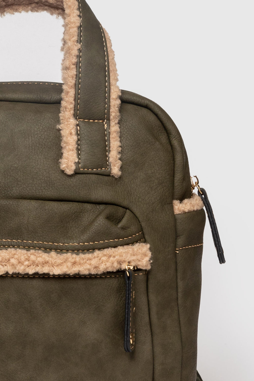 MOCHILA  BORREGUITO